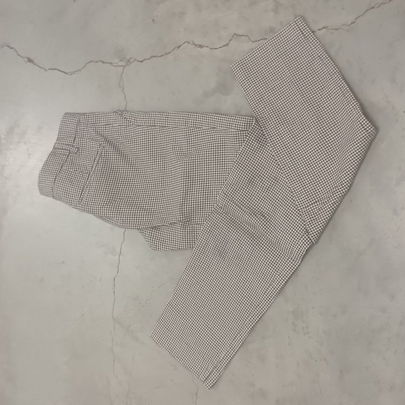 Paige - Picture 3 of 4